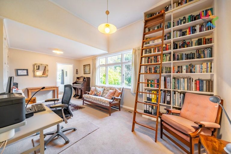 Photo of property in 18 Hautana Square, Woburn, Lower Hutt, 5010