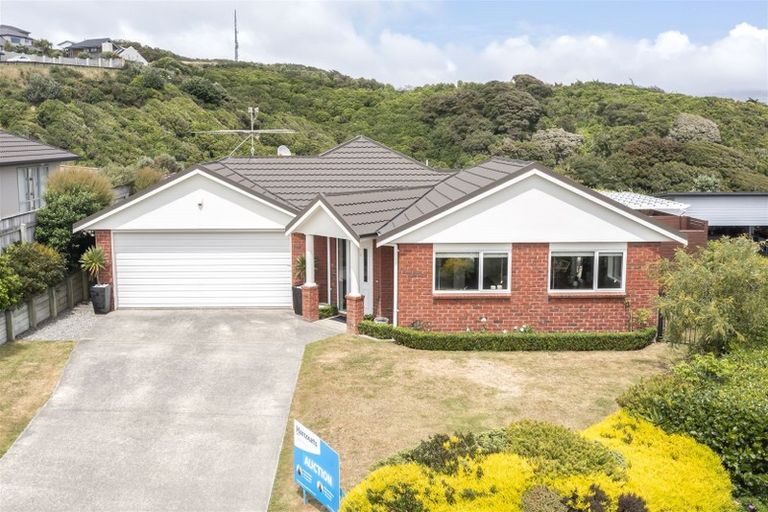 Photo of property in 27 Milford Street, Aotea, Porirua, 5024