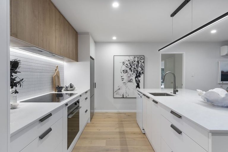 Photo of property in 1/14 Surville Place, Mairangi Bay, Auckland, 0630