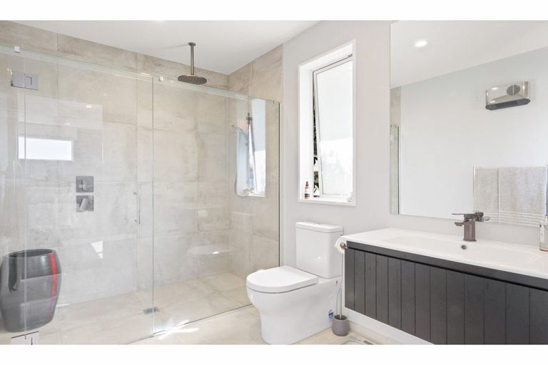 Photo of property in 1 Tara Crescent, Woodend, 7610