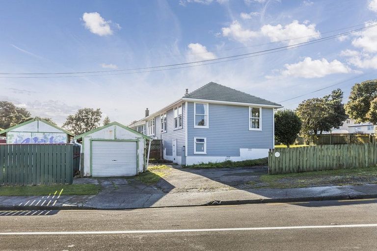 Photo of property in 17 Dimock Street, Titahi Bay, Porirua, 5022