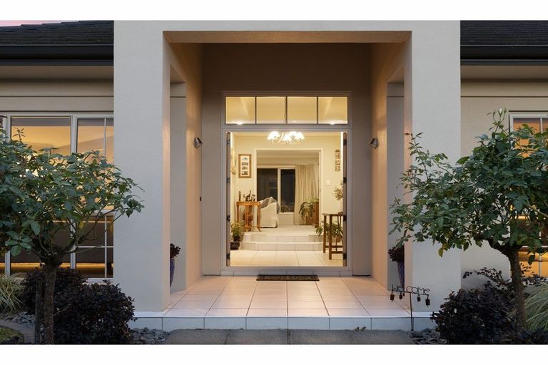 Photo of property in 37 La Colina Place, Bethlehem, Tauranga, 3110