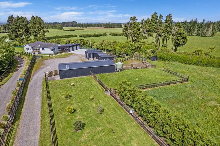 Photo of property in 2319 Mountain Road, Tariki, Inglewood, 4390