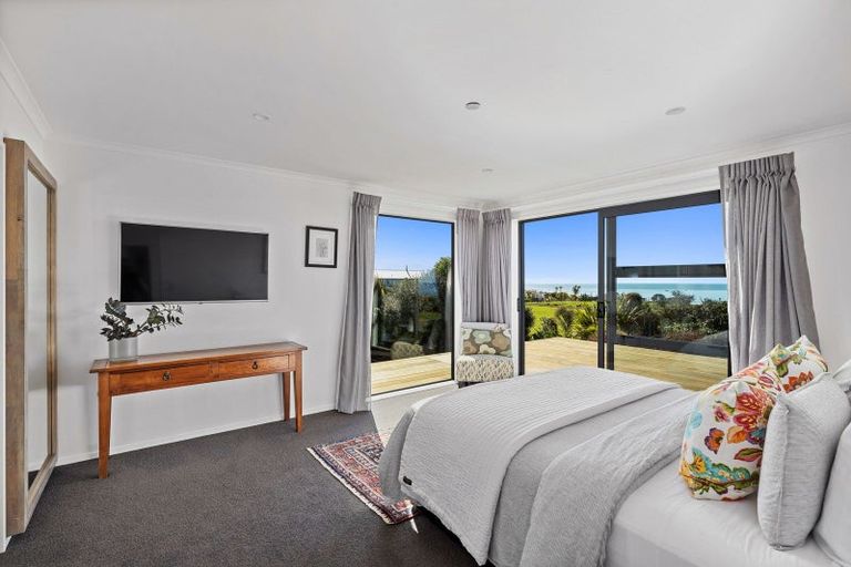 Photo of property in 37 Rochdale Road, Riversdale Beach, Masterton, 5872