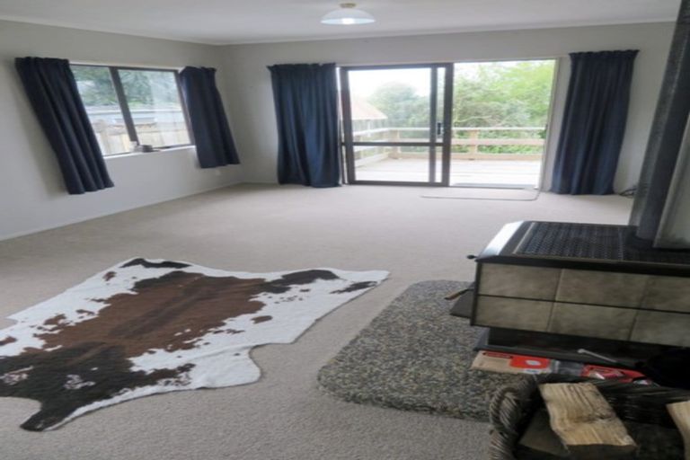 Photo of property in 25 Hillcrest Street, Tirau, 3410