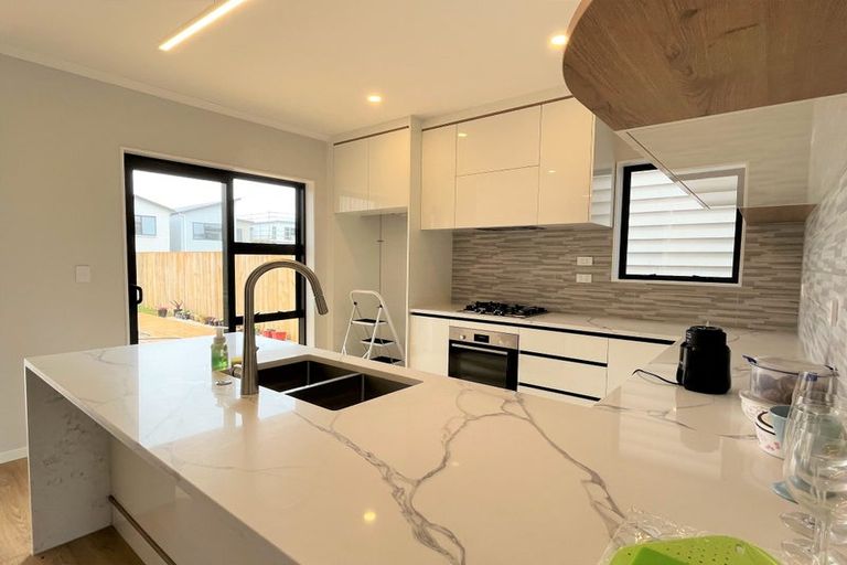 Photo of property in 23 Coast Garden Drive, Hobsonville, Auckland, 0616