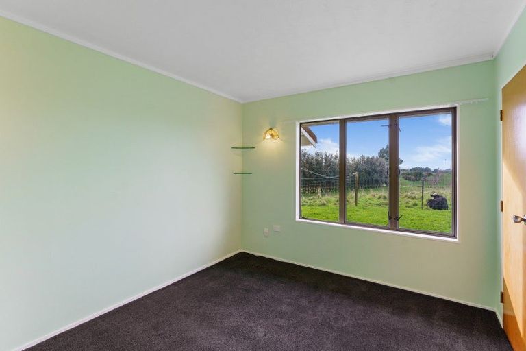 Photo of property in 101 Forest Lakes Road, Otaki, 5583