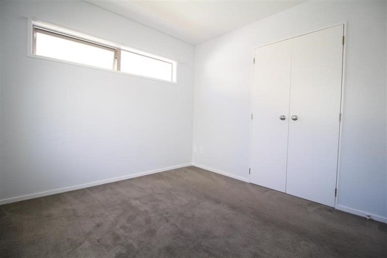 Photo of property in Emery Gardens, 7/4 Ambrico Place, New Lynn, Auckland, 0600