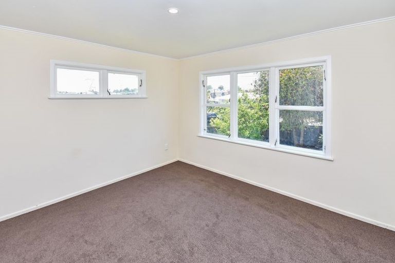 Photo of property in 22 Ivon Road, Otara, Auckland, 2023
