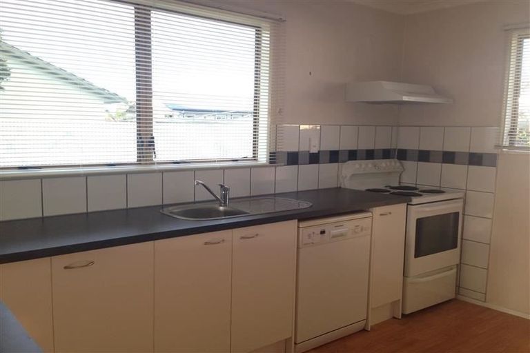Photo of property in 41 Wynyard Crescent, Tamatea, Napier, 4112
