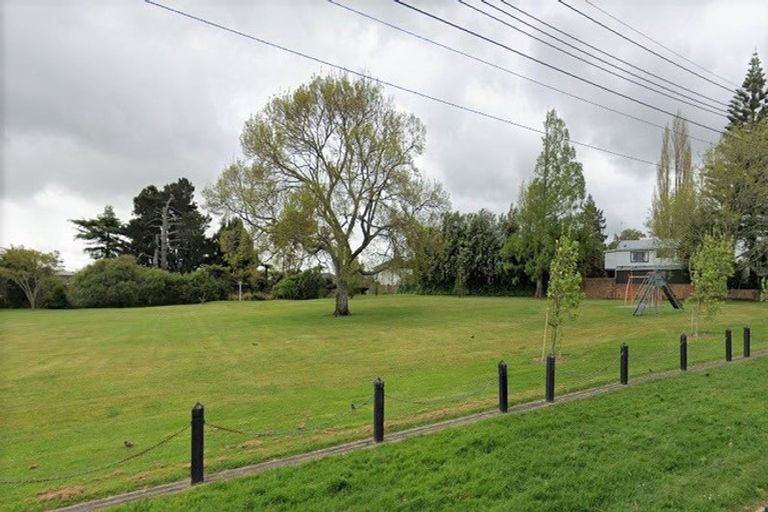 Photo of property in 18 Duncan Road, St Andrews, Hamilton, 3200