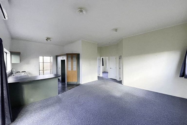 Photo of property in 127 Lancaster Road, Beach Haven, Auckland, 0626