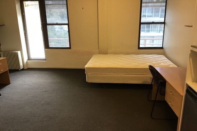 Photo of property in Orange Apartments/victoria Centr, 902/169 The Terrace, Wellington Central, Wellington, 6011