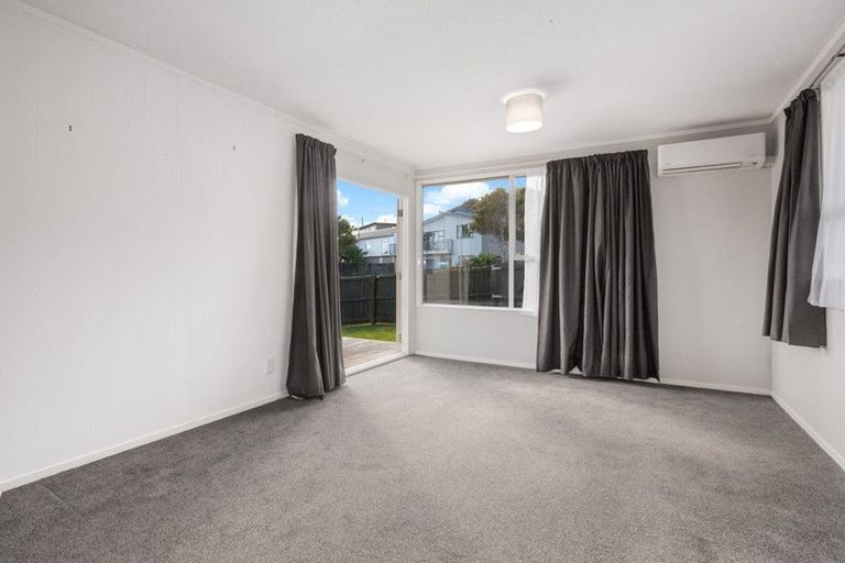 Photo of property in 7 The Bollard, Whitby, Porirua, 5024