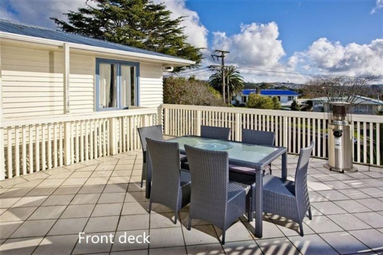 Photo of property in 9 Statesman Street, Henderson, Auckland, 0612