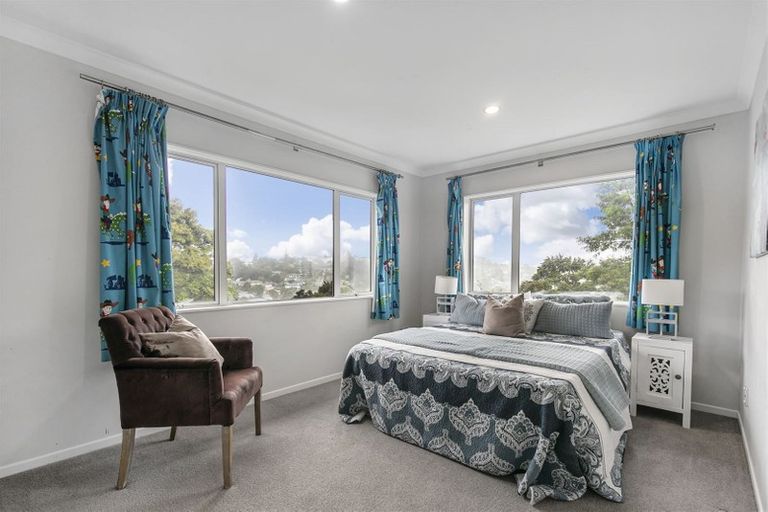Photo of property in 102 Glendhu Road, Bayview, Auckland, 0629