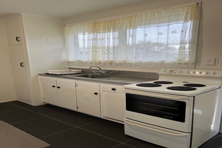 Photo of property in 2/22 Idlewild Avenue, Mangere, Auckland, 2022