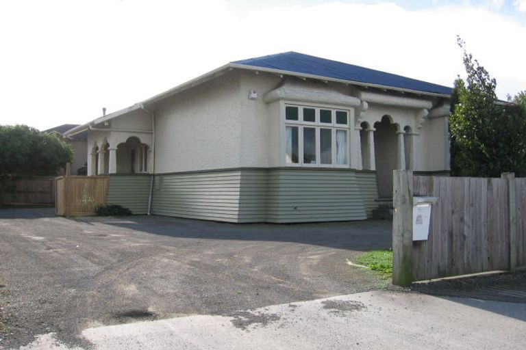 Photo of property in 365 Featherston Street, Palmerston North, 4414