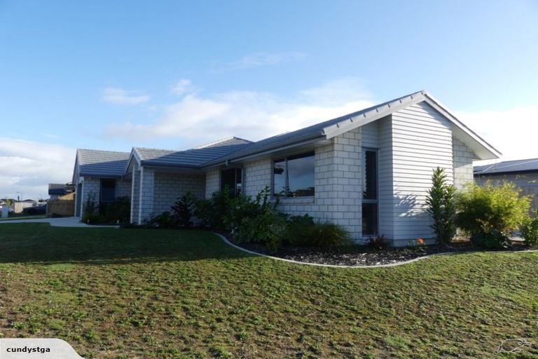 Photo of property in 39 Piata Street, Papamoa Beach, Papamoa, 3118