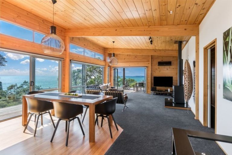 Photo of property in 710 Hibiscus Coast Highway, Waiwera, Orewa, 0994