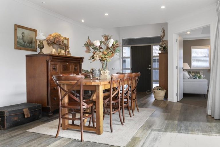 Photo of property in 134 Oriental Parade, Papamoa Beach, Papamoa, 3118