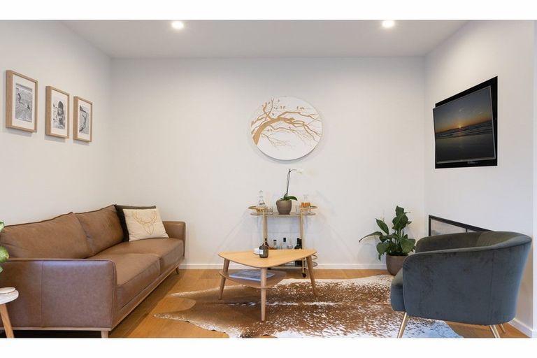 Photo of property in 19 Awatira Drive, Papamoa Beach, Papamoa, 3118