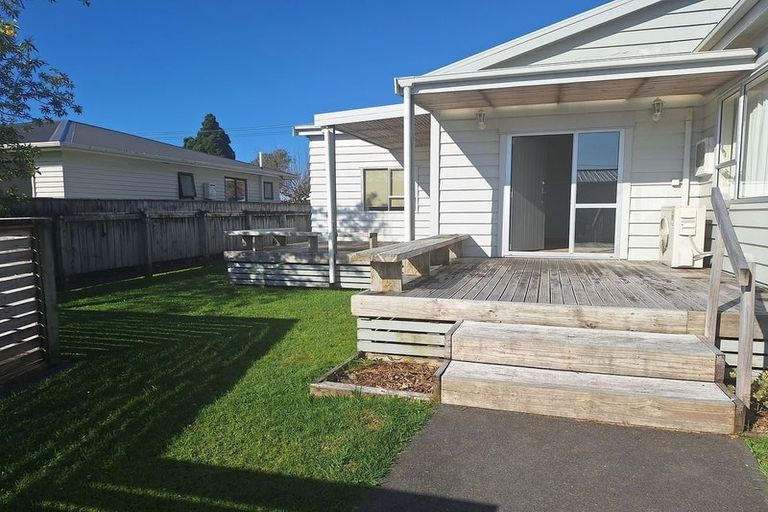 Photo of property in 27a Wallath Road, Westown, New Plymouth, 4310