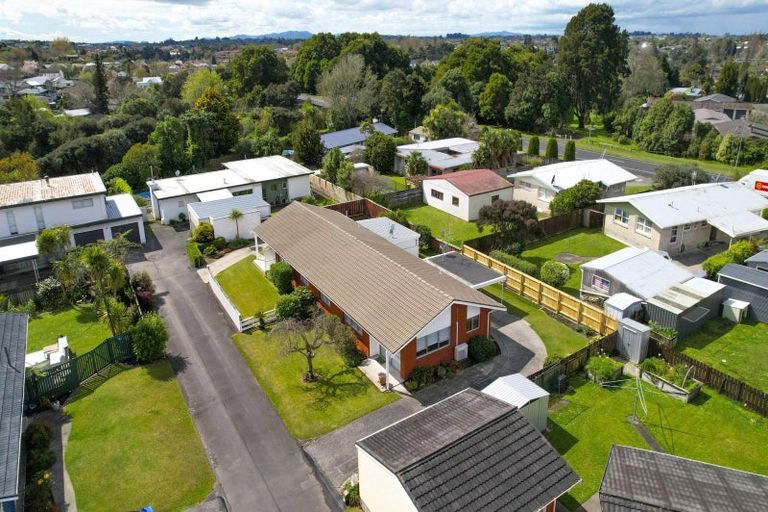 Photo of property in 6 Morrow Avenue, St Andrews, Hamilton, 3200