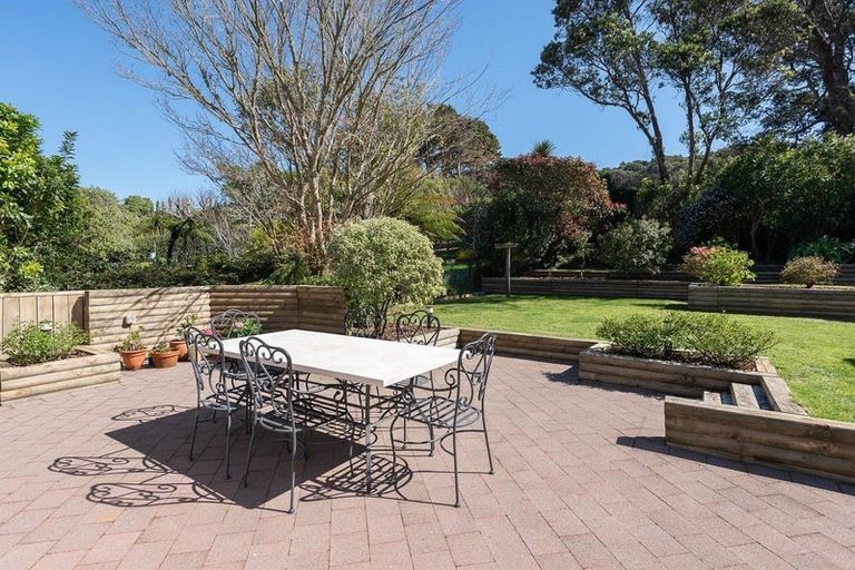 Photo of property in 52 Homewood Avenue, Karori, Wellington, 6012