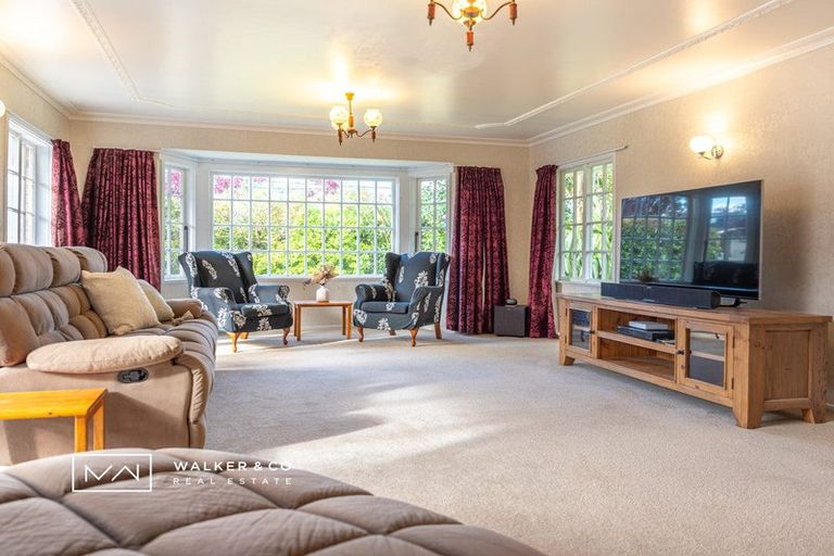 Photo of property in 51 Brentwood Street, Trentham, Upper Hutt, 5018