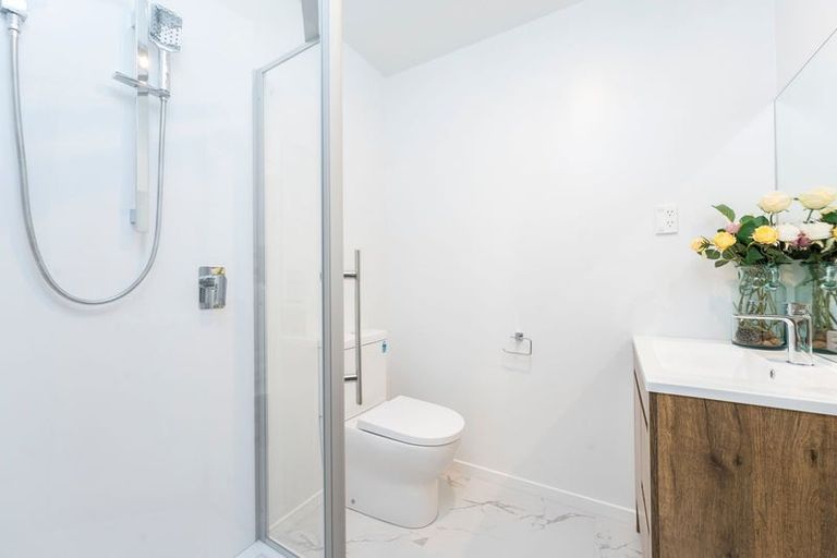 Photo of property in 3/11 Hereford Street, Te Atatu Peninsula, Auckland, 0610