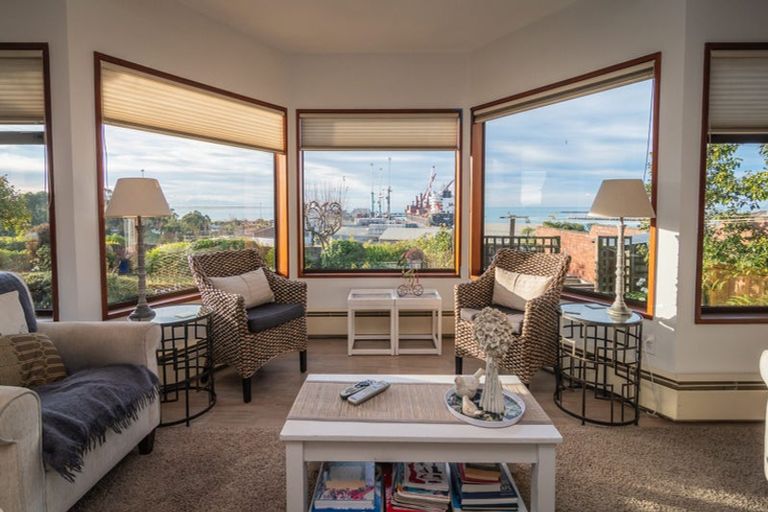 Photo of property in 17 The Terrace, Timaru, 7910