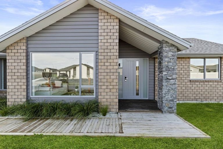 Photo of property in 2 Sydney Place, Flagstaff, Hamilton, 3210