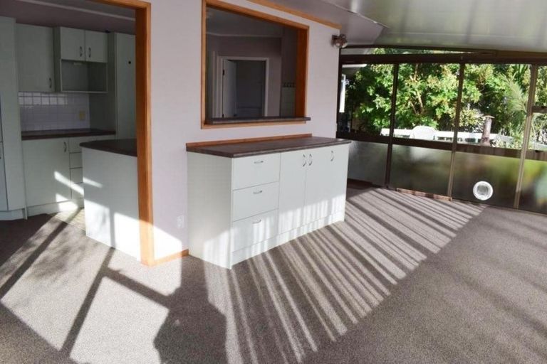 Photo of property in 63 Awaruku Road, Torbay, Auckland, 0630