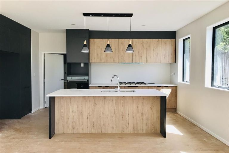 Photo of property in 750a East Coast Road, Pinehill, Auckland, 0630