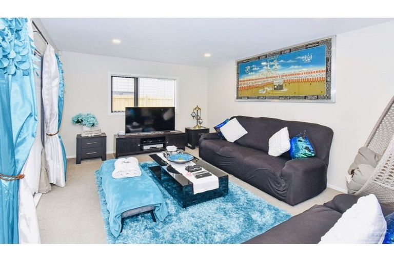 Photo of property in 54c Cambridge Terrace, Papatoetoe, Auckland, 2025