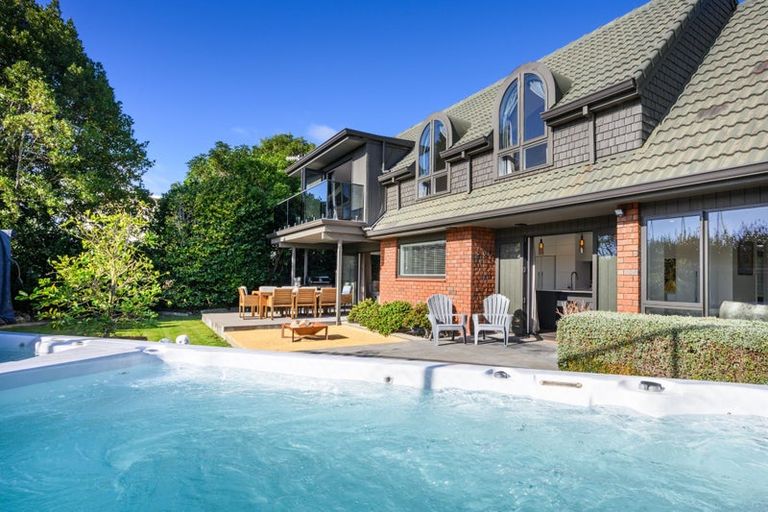 Photo of property in 281 Fitzherbert Avenue, West End, Palmerston North, 4410