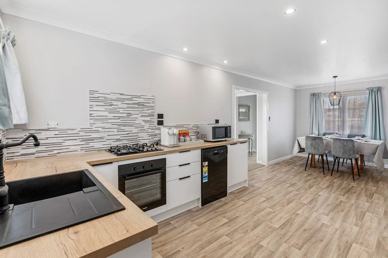 Photo of property in 5 Tarapunga Place, Tokoroa, 3420