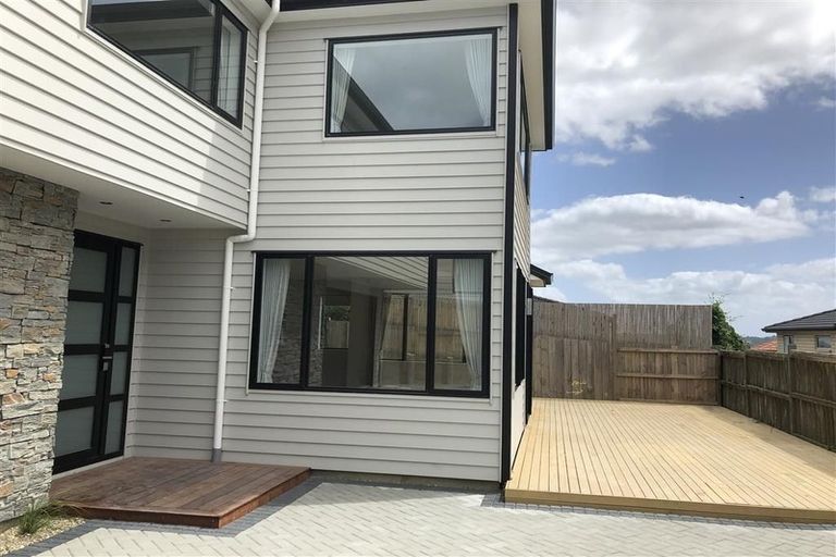 Photo of property in 750a East Coast Road, Pinehill, Auckland, 0630