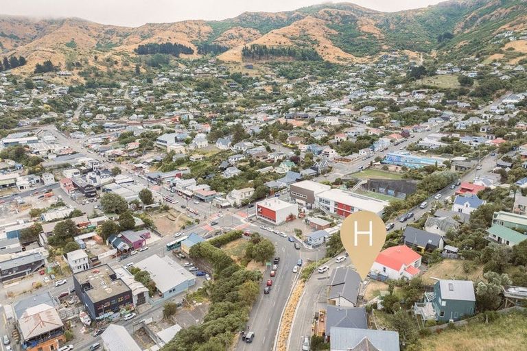 Photo of property in 10 Saint Davids Street, Lyttelton, 8082
