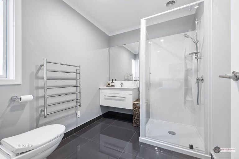 Photo of property in 12 Gardner Place, Otaki, 5512