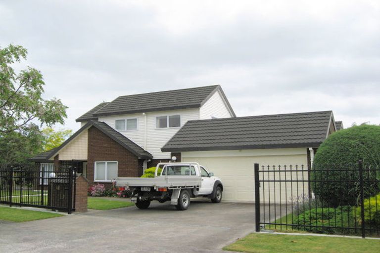 Photo of property in 10 Reynard Terrace, Conifer Grove, Takanini, 2112
