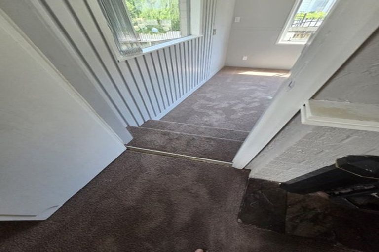 Photo of property in 14 Sutton Crescent, Papakura, 2110