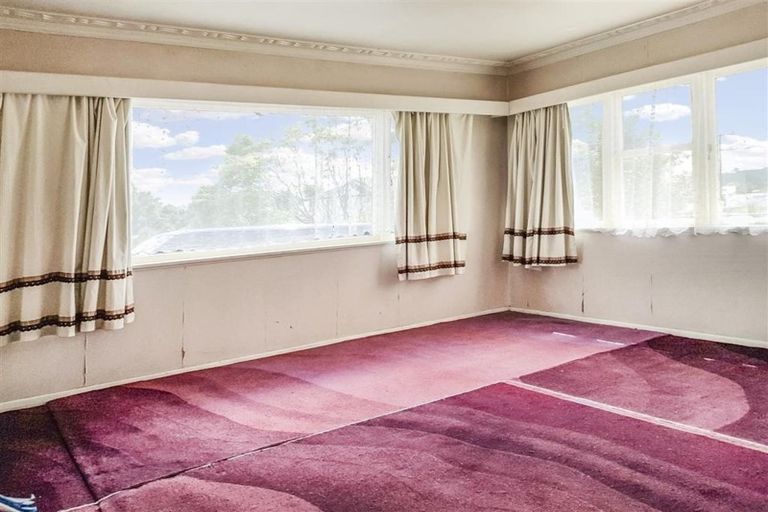 Photo of property in 4009 Great North Road, Glen Eden, Auckland, 0602