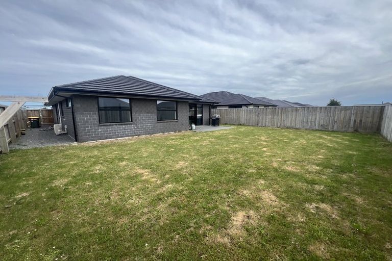 Photo of property in 8 Eileen Way, Rolleston, 7615