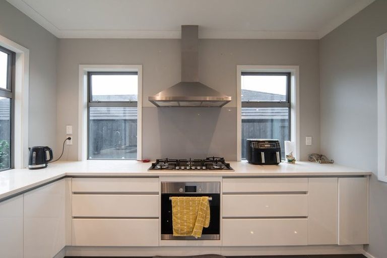 Photo of property in 11 Miranda Place, Flagstaff, Hamilton, 3210