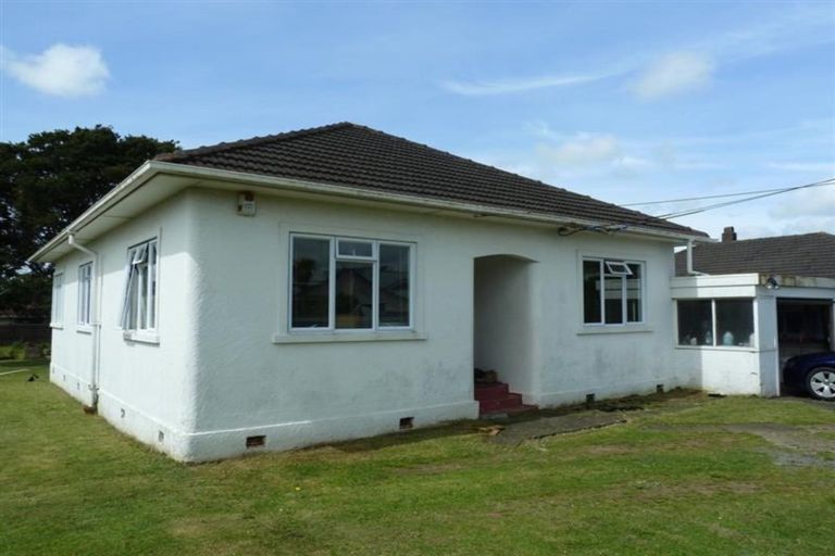 Photo of property in 47 Russell Road, Manurewa, Auckland, 2102