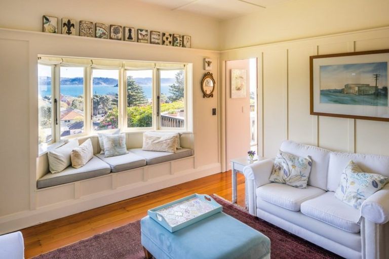 Photo of property in 277 Muritai Road, Eastbourne, Lower Hutt, 5013