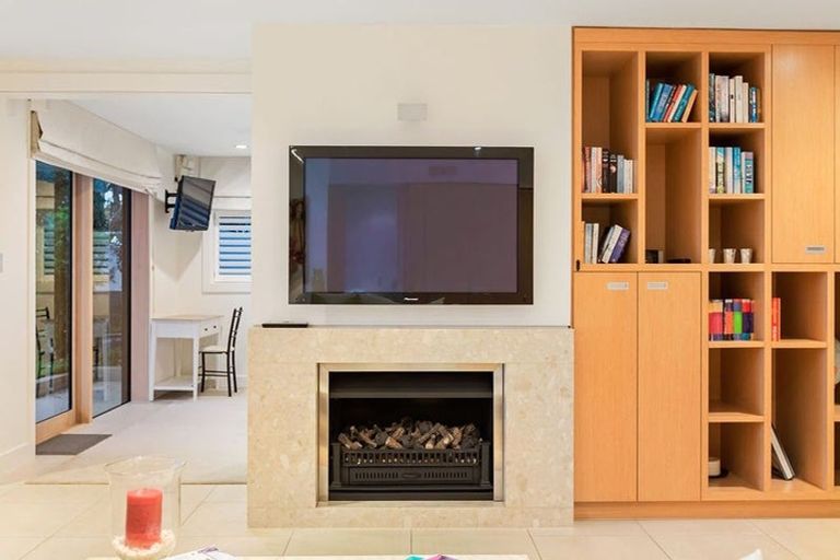 Photo of property in 28 Blomfield Spa, Takapuna, Auckland, 0622