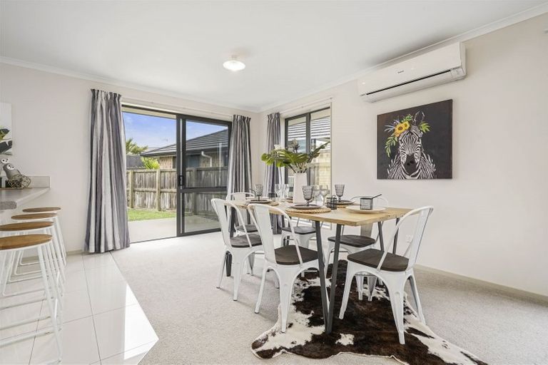 Photo of property in 20 Max Landing, Grandview Heights, Hamilton, 3200